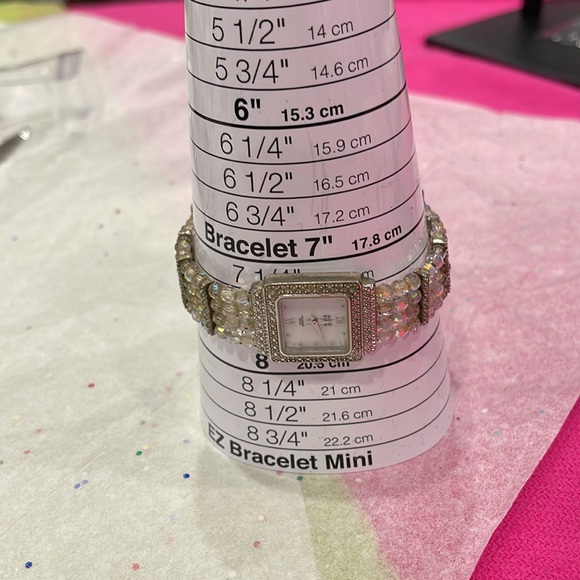 Anne Klein beaded and sparkly watch, feels like art deco, diamond Swiss. - Picture 8 of 9